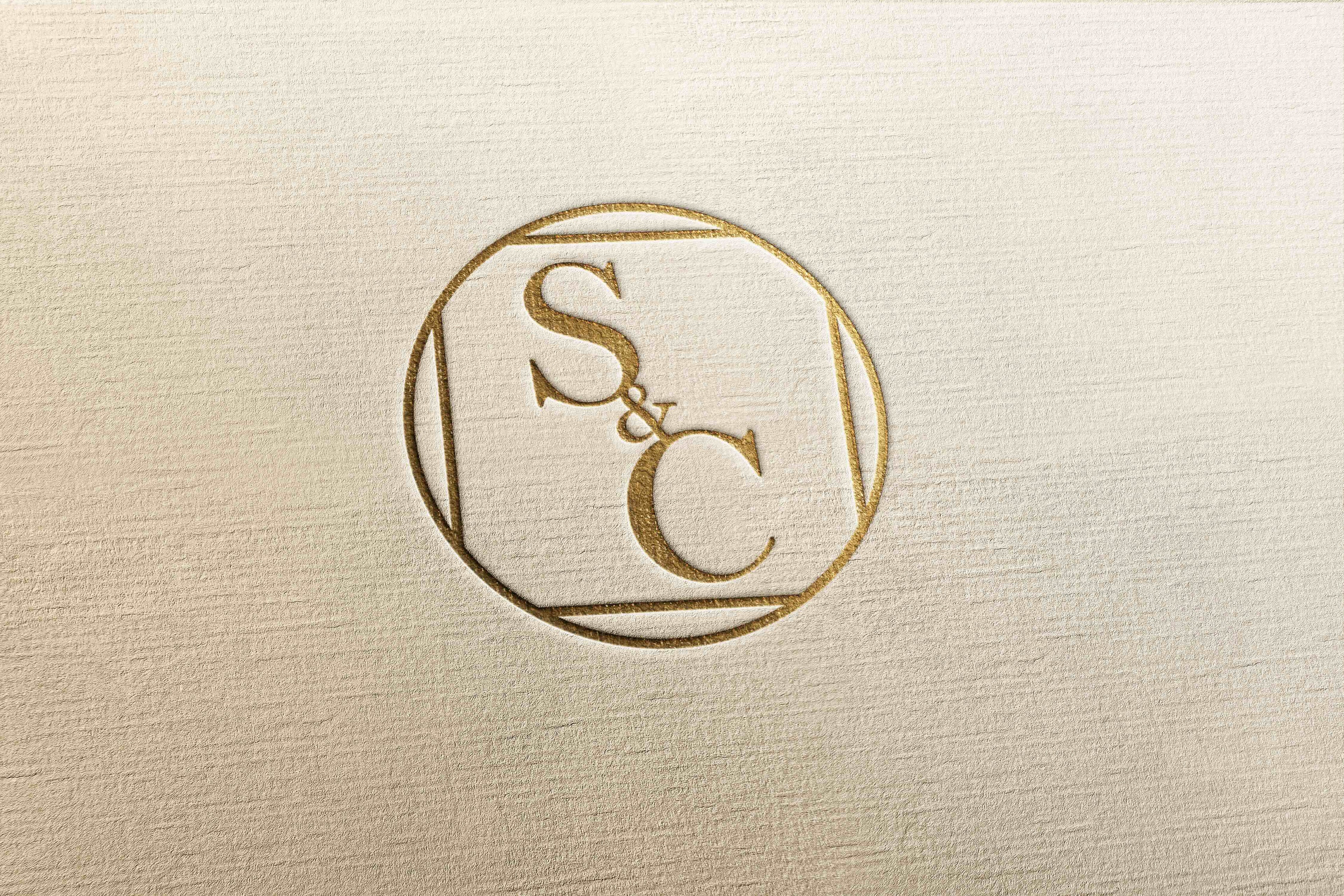 SARAH & COM - COMMUNITY MANAGER